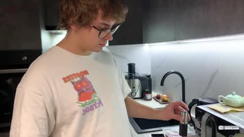 Mitya online show from October 2025 06:23:01 PM