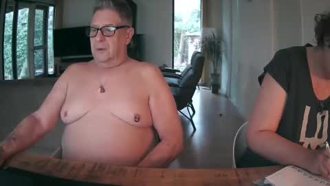 Snapshot of woodwurm chatting on March 2026 06:17:01 AM woodwurm and Snoeske online show from March 2026 06:17:01 AM