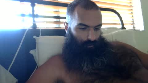 woof_wolf37 online show from October 2025 03:56:02 PM