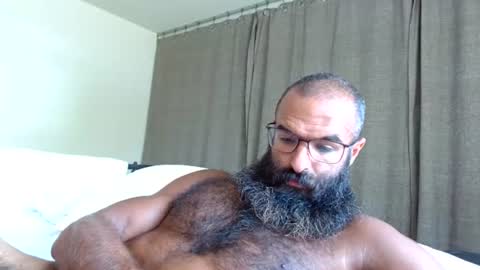 woof_wolf37 online show from June 2026 05:06:02 PM