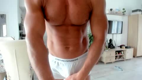 Snapshot of woolfiie chatting on September 2025 08:52:01 AM Wolfie online show from September 2025 08:52:01 AM