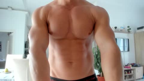 Snapshot of woolfiie chatting on October 2025 07:49:02 AM Wolfie online show from October 2025 07:49:02 AM