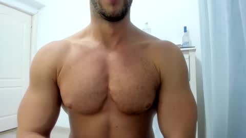 Snapshot of woolfiie chatting on November 2025 08:21:01 PM Wolfie online show from November 2025 08:21:01 PM