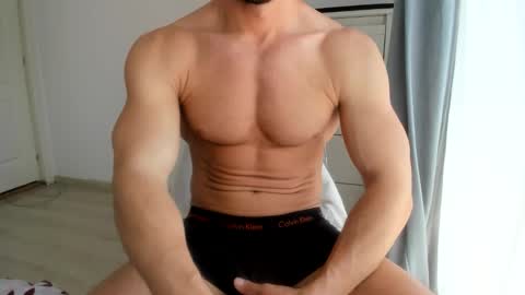 Snapshot of woolfiie chatting on May 2026 08:09:02 AM Wolfie online show from May 2026 08:09:02 AM