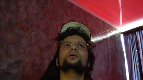 Snapshot of woondeer17 chatting on February 2026 06:26:02 PM Woondeer online show from February 2026 06:26:02 PM