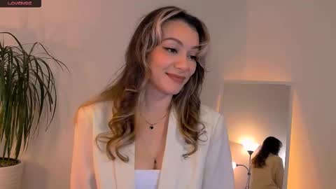 worldsbaby online show from October 2025 06:21:01 PM