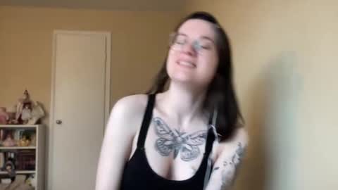 Lucina online show from December 2024 03:22:02 PM