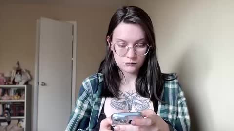 Lucina online show from December 2024 06:25:01 PM