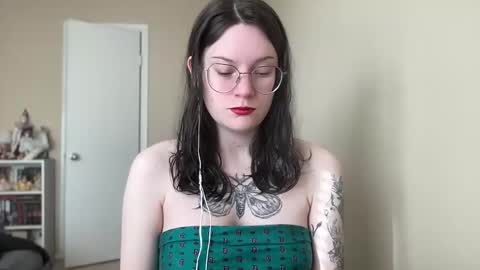 Lucina online show from January 2025 03:36:02 PM