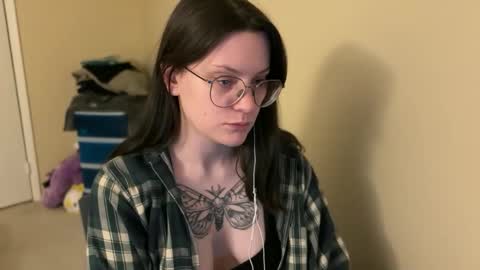 Lucina online show from January 2025 11:30:01 PM