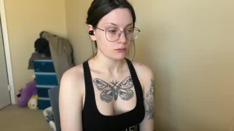 Lucina online show from February 2025 07:35:02 PM