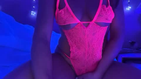 cum4me online show from February 2026 06:39:01 PM