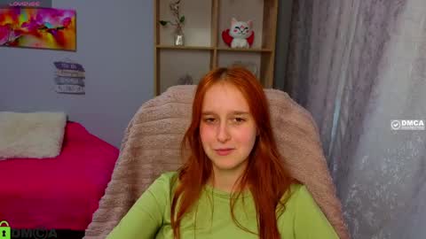 wow_emma_ online show from April 2026 02:21:01 PM