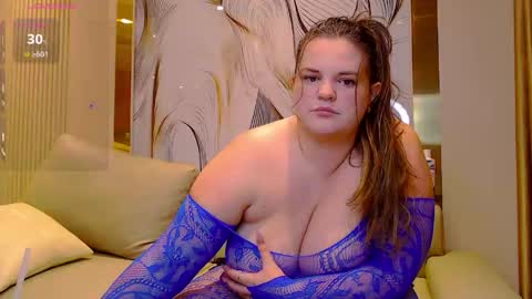 Snapshot of wow_its_kaitlyn chatting on April 2026 11:31:01 AM Kaitlyn xx online show from April 2026 11:31:01 AM