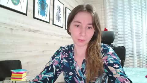 Anna  online show from May 2026 04:58:01 PM