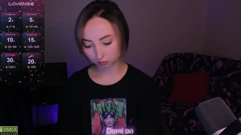 Snapshot of wow_sue chatting on December 2024 03:41:01 AM Sue online show from December 2024 03:41:01 AM