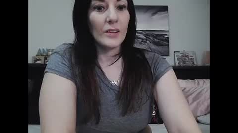 Snapshot of wrenleigh chatting on February 2025 05:29:02 AM Crystal Lake online show from February 2025 05:29:02 AM