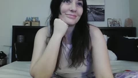 Snapshot of wrenleigh chatting on February 2025 09:37:01 AM Crystal Lake online show from February 2025 09:37:01 AM