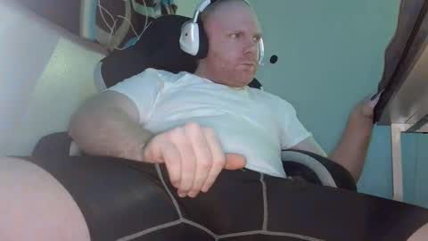 iTsDaddieBaby online show from January 2026 01:00:02 AM