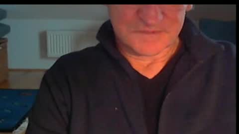 Wuki online show from November 2025 01:35:02 PM