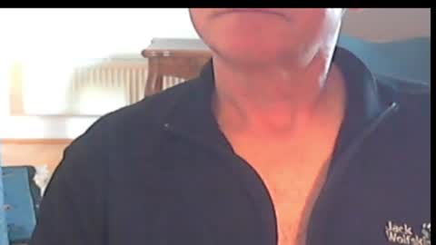 Wuki online show from April 2026 04:12:01 PM