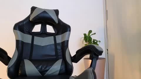 wyatt online show from September 2025 08:56:02 PM