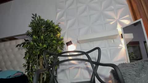 wyatt online show from October 2025 09:04:01 AM