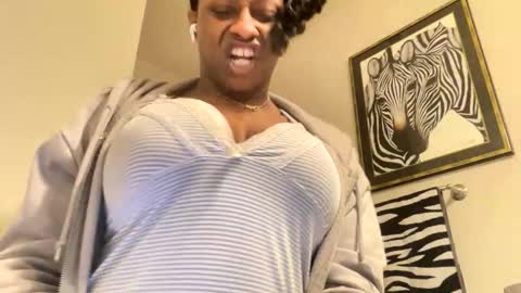 Snapshot of wynterheat chatting on February 2026 06:12:01 PM Wynter Heat online show from February 2026 06:12:01 PM