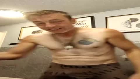 Snapshot of wyomingcowboy9in chatting on July 2026 08:00:01 PM wyomingcowboy9in online show from July 2026 08:00:01 PM