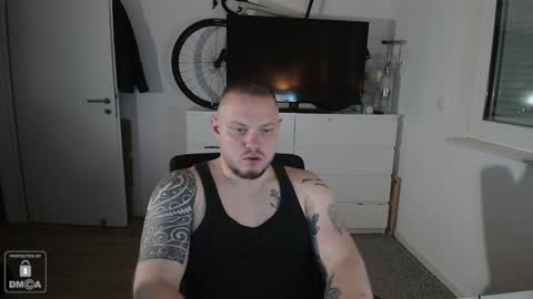 x19marco93x online show from December 2024 08:32:01 PM