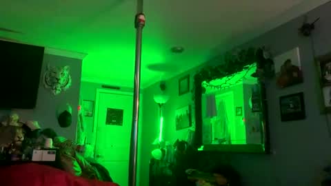 Whatyouwantbest online show from November 2025 05:41:01 PM