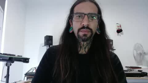 Snapshot of x_dr4ma_x chatting on April 2026 04:28:01 AM xdramax online show from April 2026 04:28:01 AM