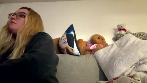 Mariah  online show from October 2025 06:11:01 AM