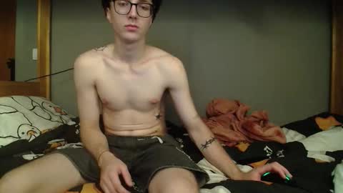 Philipp and Este online show from October 2025 03:28:02 AM