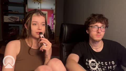 Philipp and Este online show from May 2026 12:07:02 AM