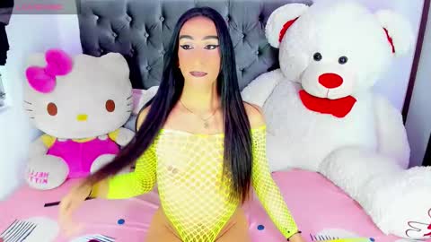 Maria Juliana online show from November 2025 02:33:02 AM