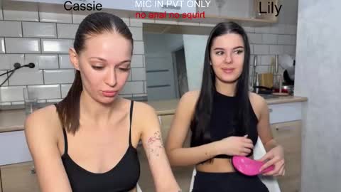 wiwi clap clap cat baby girl online show from January 2026 04:09:01 PM