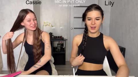 wiwi clap clap cat baby girl online show from February 2026 10:30:01 AM