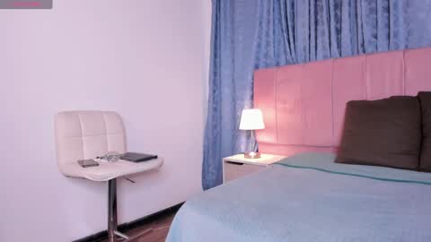 x_milu online show from February 2025 02:00:01 AM