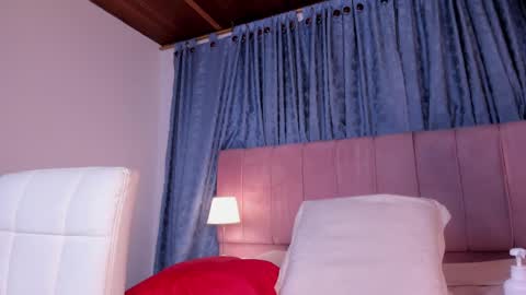 x_milu online show from February 2025 07:53:01 PM