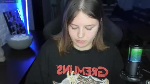 LOVE NERDS ONLY online show from September 2025 02:35:01 AM