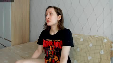 Snapshot of x_purr_agatha_x chatting on May 2026 01:12:02 AM Agatha online show from May 2026 01:12:02 AM