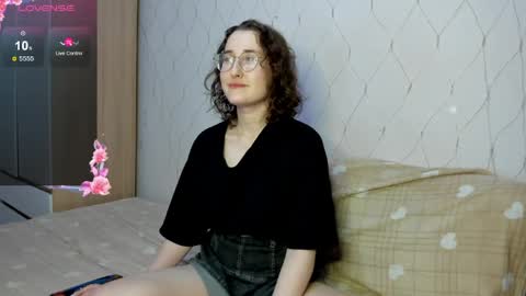 Snapshot of x_purr_agatha_x chatting on May 2026 03:51:02 PM Agatha online show from May 2026 03:51:02 PM