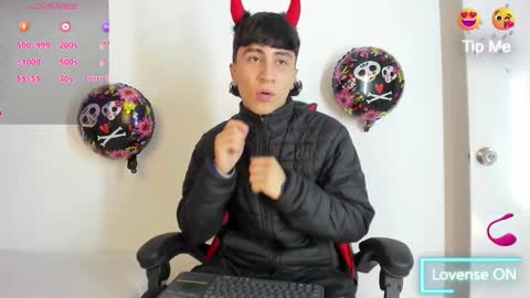 Snapshot of xaandergrey chatting on October 2025 07:36:02 PM xaanderGrey online show from October 2025 07:36:02 PM