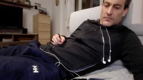 xalegarmax online show from May 2026 09:20:01 PM