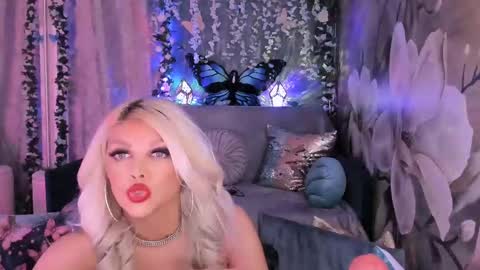 Snapshot of xalexax chatting on February 2025 11:44:01 PM sooo hey im Sperm Mystik from Fuckistan i want you full my all holes bcs i have penis fever online show from February 2025 11:44:01 PM