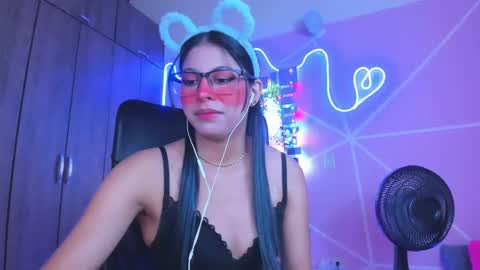 Snapshot of xallysonx_ chatting on February 2025 11:32:02 AM XALLYSONX online show from February 2025 11:32:02 AM