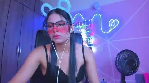 Snapshot of xallysonx_ chatting on February 2025 02:35:02 PM XALLYSONX online show from February 2025 02:35:02 PM