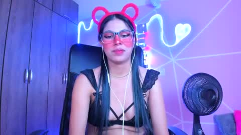 Snapshot of xallysonx_ chatting on February 2025 05:26:02 PM XALLYSONX online show from February 2025 05:26:02 PM