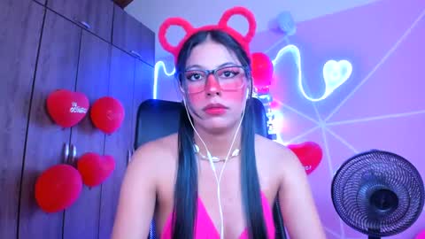 Snapshot of xallysonx_ chatting on February 2025 05:42:01 PM XALLYSONX online show from February 2025 05:42:01 PM